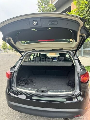 Infiniti FX35-6