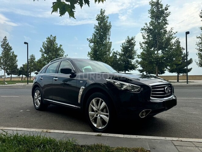 Infiniti FX35-2