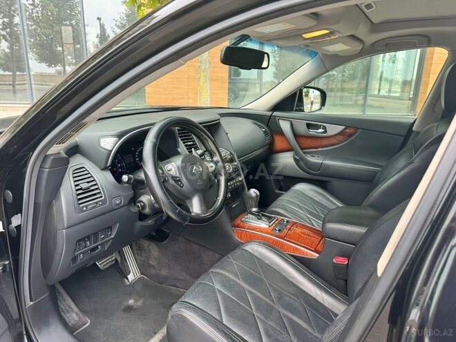 Infiniti FX35-9