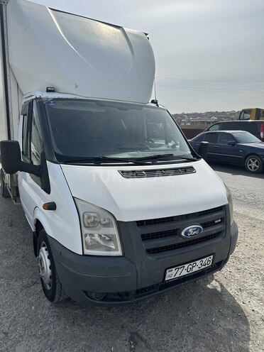 Ford Transit-2