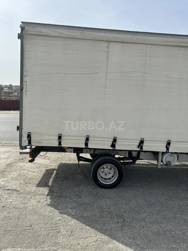 Ford Transit-9