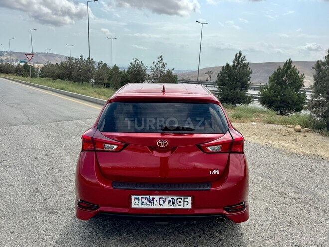 Toyota Corolla 2015, 87,453 km - 1.8 l - Bakı