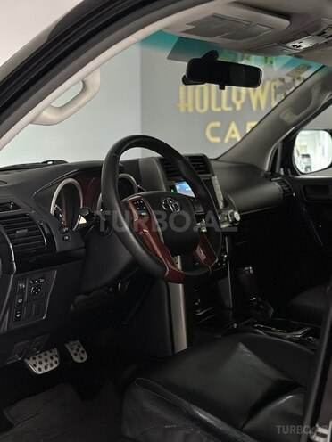Toyota Land Cruiser Prado-11