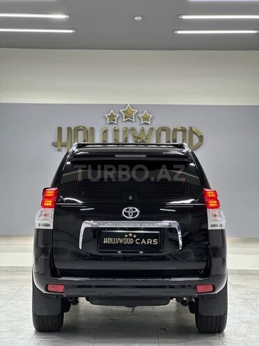Toyota Land Cruiser Prado-10