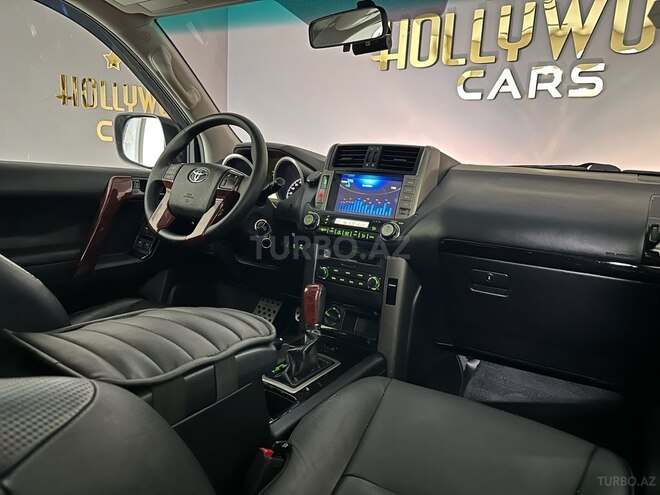 Toyota Land Cruiser Prado-13