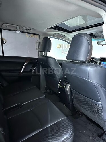 Toyota Land Cruiser Prado-20