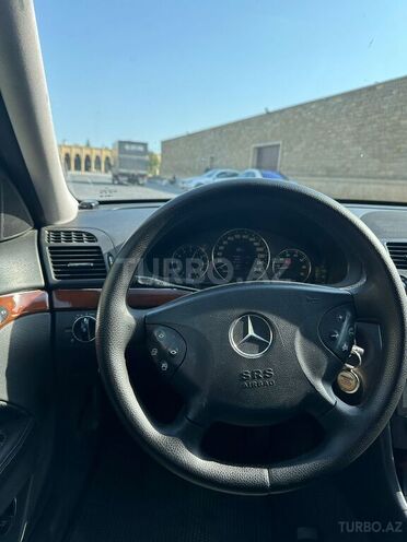 Mercedes E 240 2002, 317,000 km - 2.6 l - Bakı