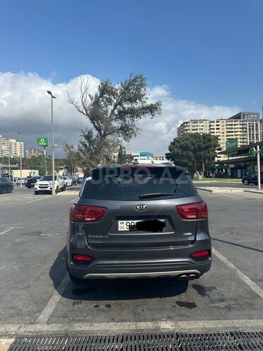 Kia Sorento-2