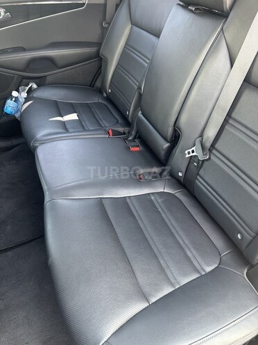 Kia Sorento-15