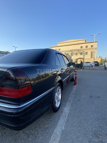 Mercedes C 220 1996, 100,000 km - 2.2 l - Sumqayıt