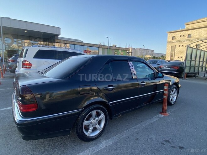 Mercedes C 220 1996, 100,000 km - 2.2 l - Sumqayıt