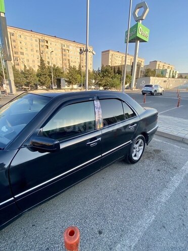 Mercedes C 220 1996, 100,000 km - 2.2 l - Sumqayıt