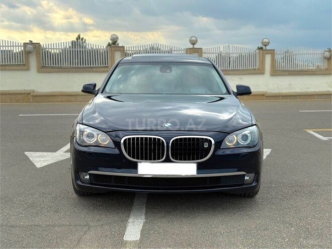 BMW 740 2010, 329,000 km - 3.0 l - Bakı