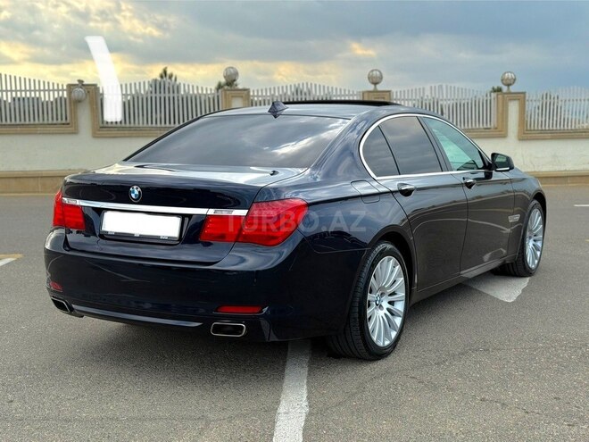 BMW 740 2010, 329,000 km - 3.0 l - Bakı