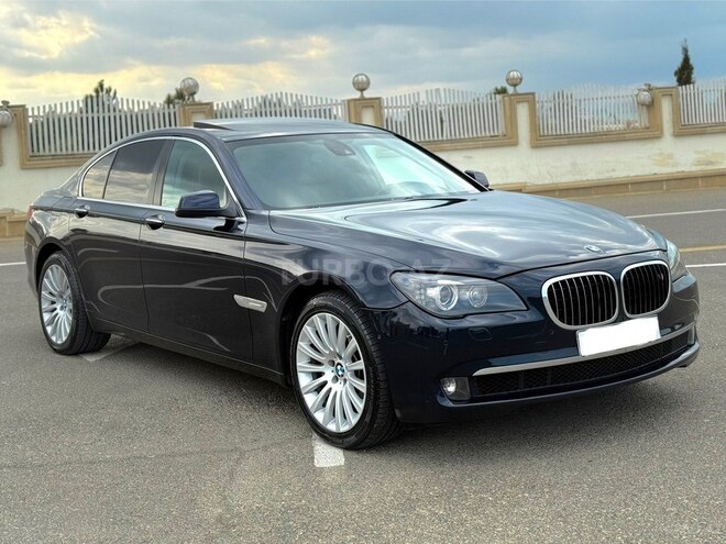 BMW 740 2010, 329,000 km - 3.0 l - Bakı