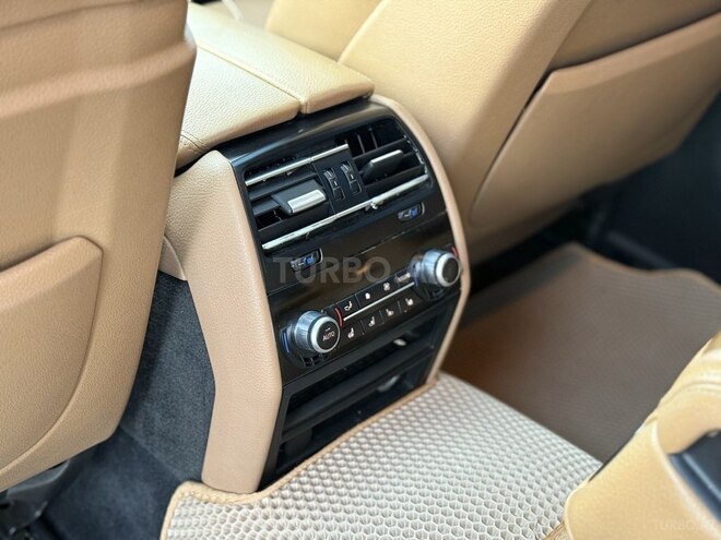 BMW 740 2010, 329,000 km - 3.0 l - Bakı