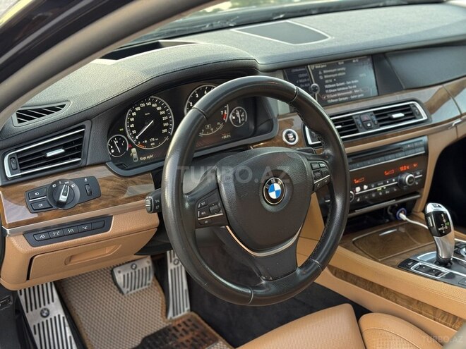 BMW 740 2010, 329,000 km - 3.0 l - Bakı