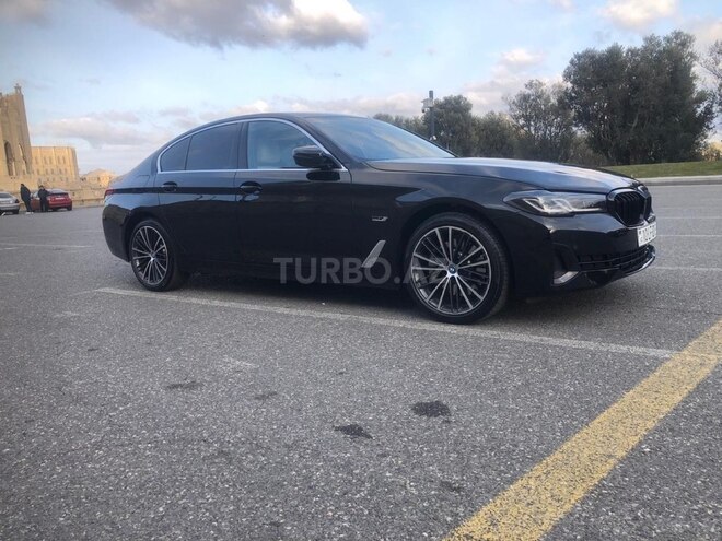 BMW 530e-8
