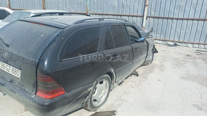 Mercedes C 220 1999, 280,000 km - 2.2 л - Sumqayıt