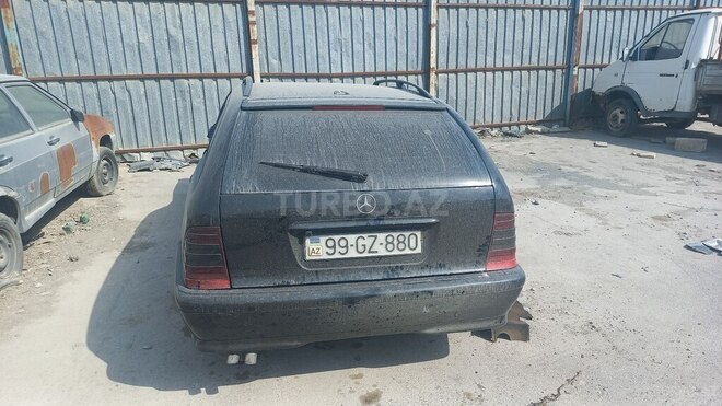 Mercedes C 220 1999, 280,000 km - 2.2 л - Sumqayıt