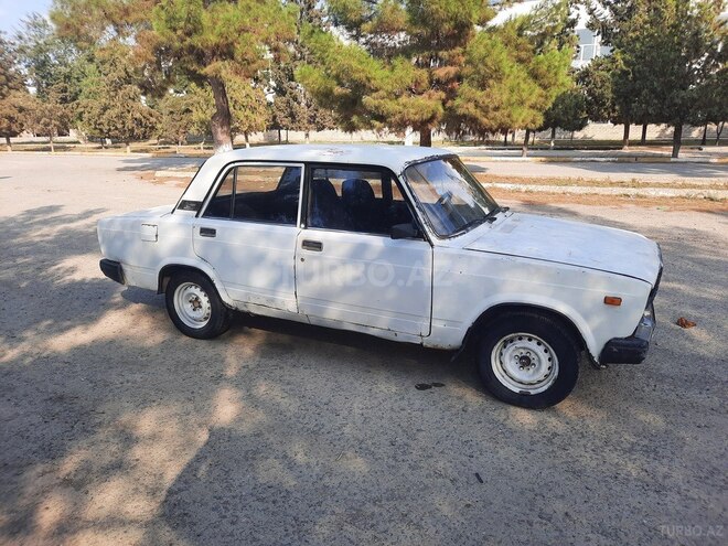 LADA (VAZ) 2107 1983, 69,853 km - 1.6 l - Salyan
