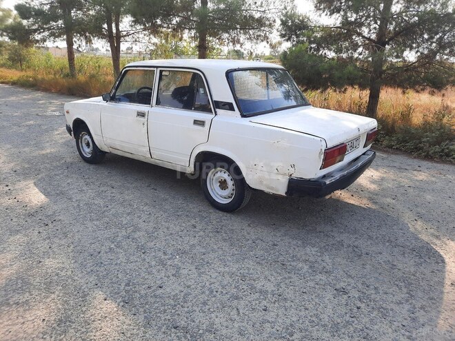 LADA (VAZ) 2107 1983, 69,853 km - 1.6 l - Salyan