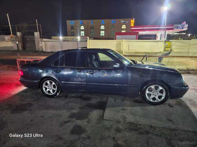Mercedes E 220 1999, 262,356 km - 2.2 l - Sumqayıt