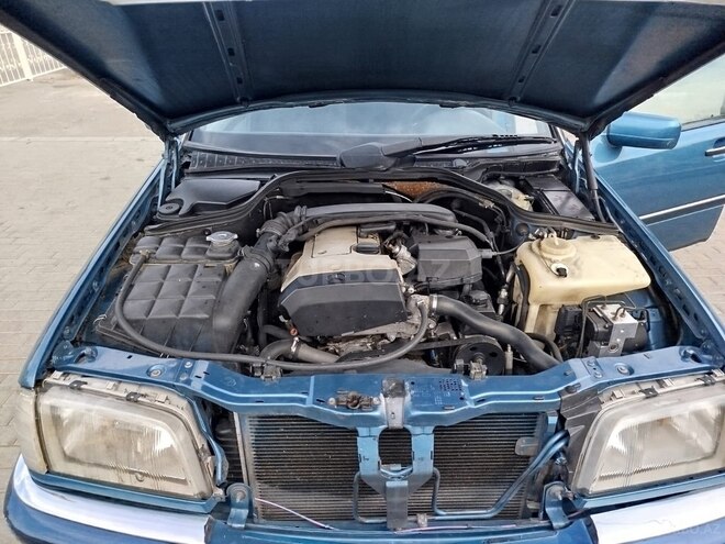Mercedes C 180 1997, 320,000 km - 1.8 л - Bakı