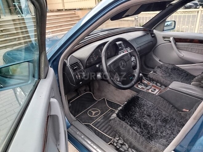 Mercedes C 180 1997, 320,000 km - 1.8 л - Bakı
