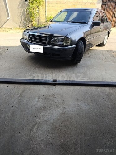 Mercedes C 220 1998, 498,000 km - 2.2 l - Beyləqan