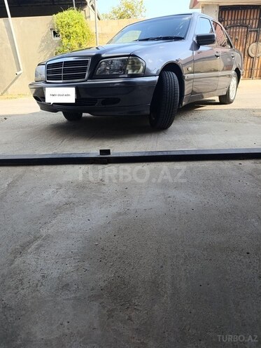 Mercedes C 220 1998, 498,000 km - 2.2 l - Beyləqan