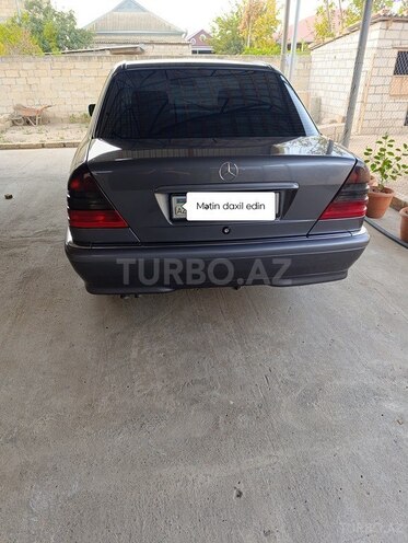 Mercedes C 220 1998, 498,000 km - 2.2 l - Beyləqan