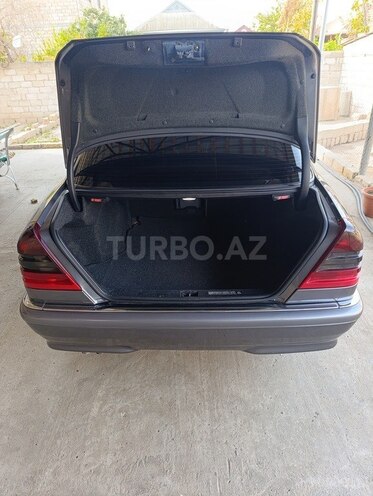 Mercedes C 220 1998, 498,000 km - 2.2 l - Beyləqan