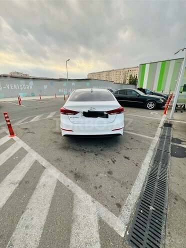 Hyundai Elantra 2018, 159,000 km - 2.0 l - Bakı
