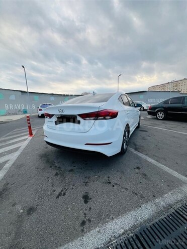 Hyundai Elantra 2018, 159,000 km - 2.0 l - Bakı