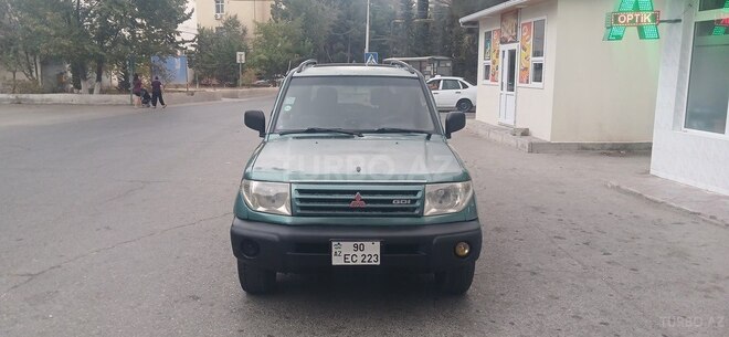 Mitsubishi Pajero io 1999, 111,111 km - 2.0 l - Bakı