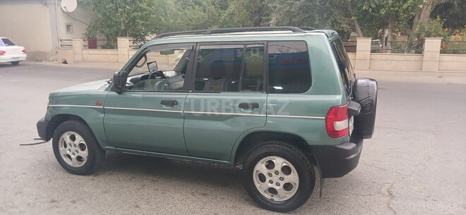 Mitsubishi Pajero io 1999, 111,111 km - 2.0 l - Bakı