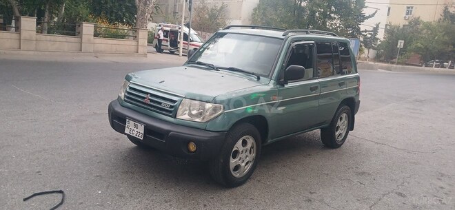 Mitsubishi Pajero io 1999, 111,111 km - 2.0 l - Bakı