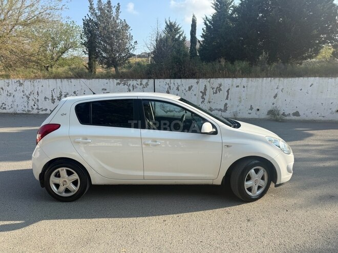 Hyundai i20 2009, 175,200 km - 1.4 л - Bakı