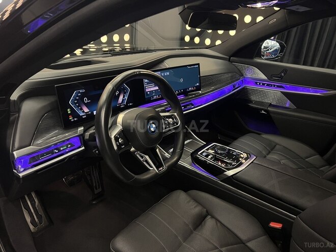 BMW i7 2023, 28,000 km - 0.0 л - Bakı