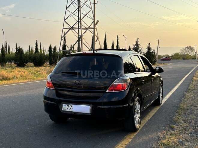 Opel Astra 2009, 178,000 km - 1.4 l - Qax
