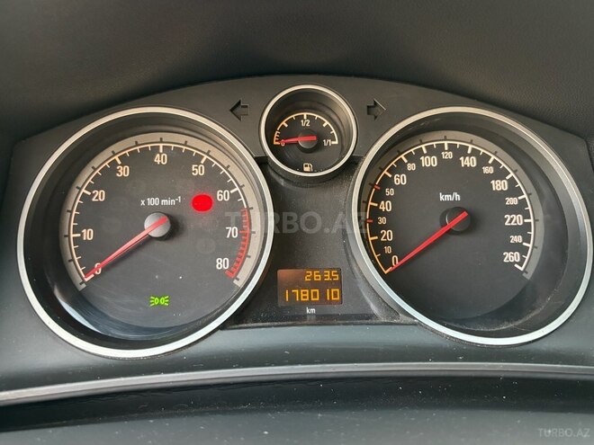 Opel Astra 2009, 178,000 km - 1.4 l - Qax