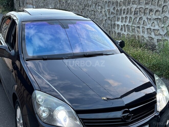 Opel Astra 2009, 178,000 km - 1.4 l - Qax