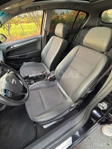 Opel Astra 2009, 178,000 km - 1.4 l - Qax