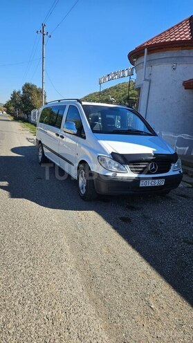 Mercedes  2008, 312,000 km - 2.1 l - Quba