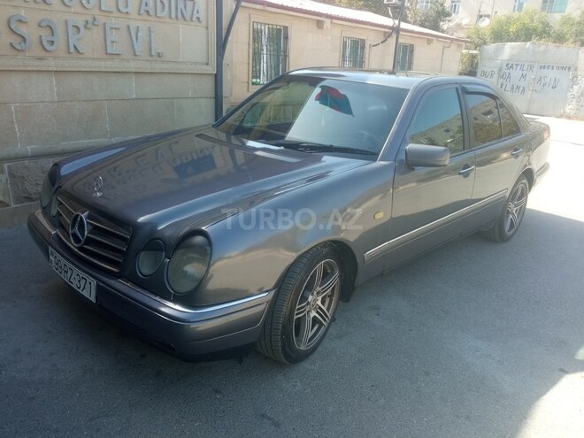 Mercedes E 230 1995, 218,544 km - 2.3 l - Bakı