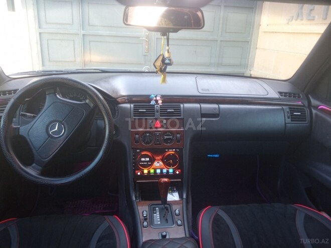 Mercedes E 230 1995, 218,544 km - 2.3 l - Bakı