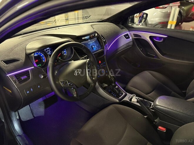 Hyundai Elantra 2015, 182,447 km - 1.8 л - Bakı