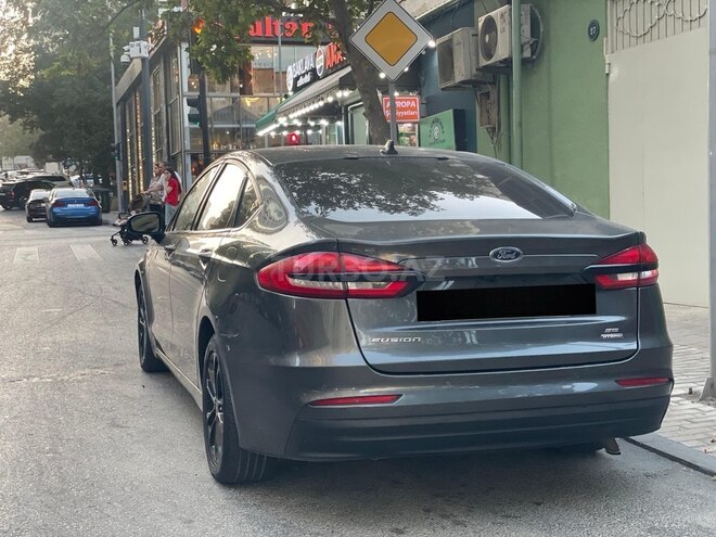 Ford Fusion (North America) 2019, 195,000 km - 2.0 л - Bakı