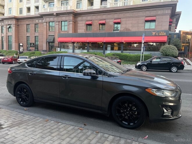 Ford Fusion (North America) 2019, 195,000 km - 2.0 л - Bakı